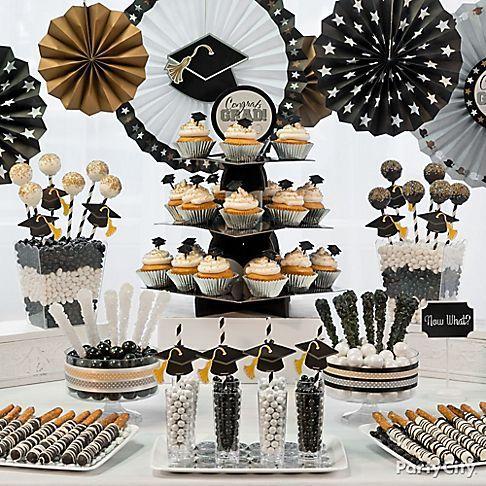 How to Create a Luxury Graduation Dessert Table Everyone Will Love