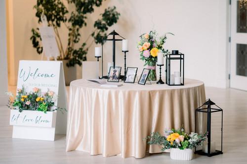 How to Create the Perfect Wedding Welcome Table 💍🌸✨