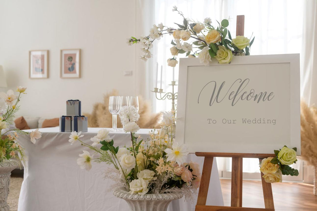 How to Create a Luxury Welcome Table for Weddings and Parties