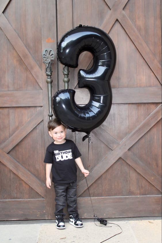 Black 12 Balloon - Image 4