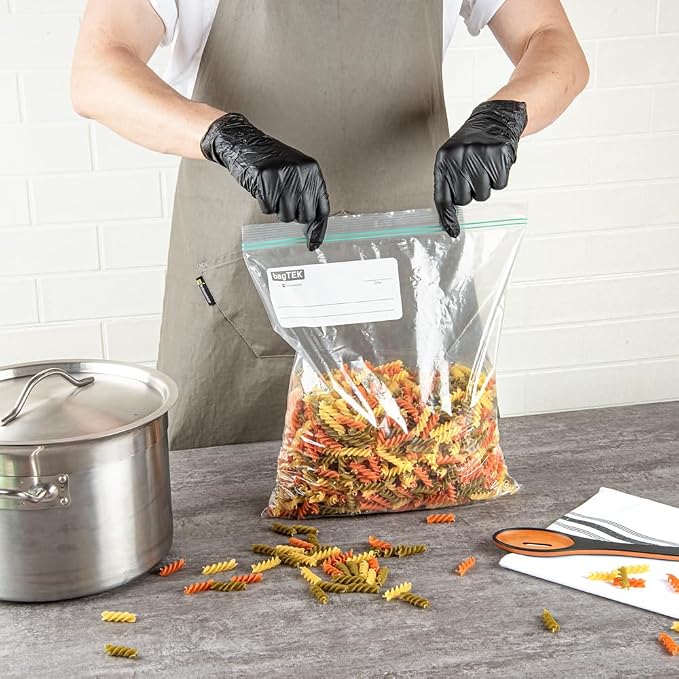 Restaurantware Bag Tek 2 Gallon Storage Zip Bags 25 Disposable Zipper Pouch Bags - Image 5
