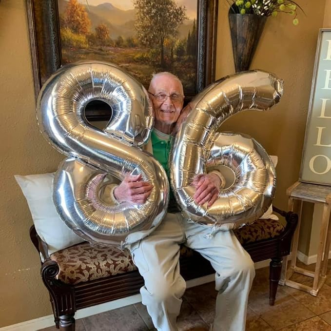 Silver Number 18 Balloon 40 Inch - Image 4