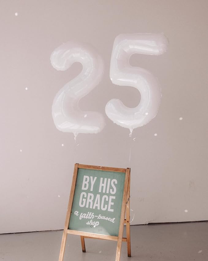 White 12 Balloon - Image 2