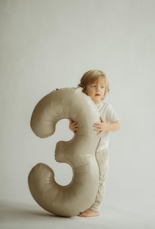 Cream Number 3 Balloon 40 Inch - Image 4