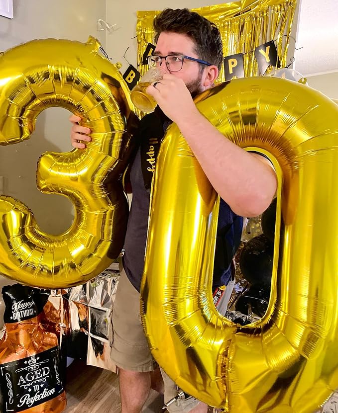 Gold 30 Balloon - Image 3