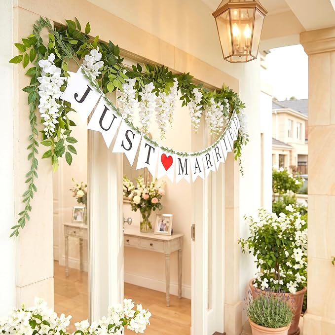 Vintage Just Married Banner - Image 6