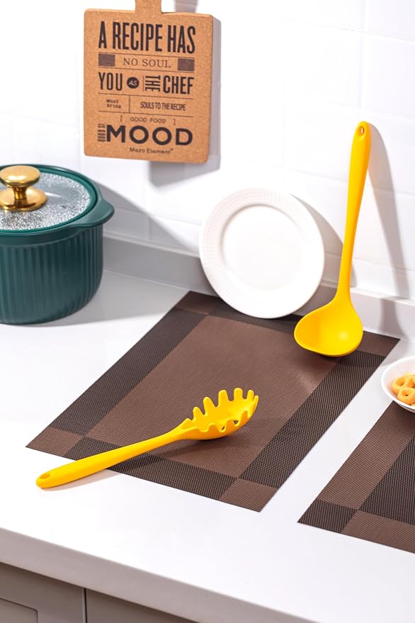 LEXMORE Placemats Set of 4 Vinyl/Plastic Woven Place Mats - Image 6