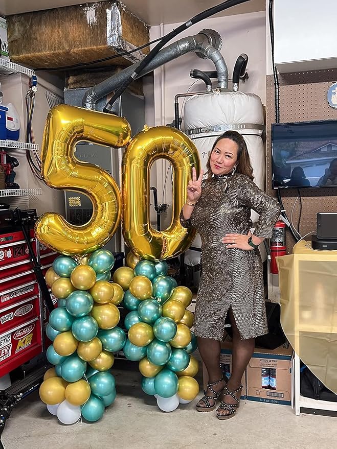 Numbers 30 Balloon 40Inch Gold Balloons - Image 3