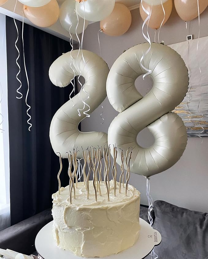 Cream Number 9 Balloon 40 Inch - Image 4
