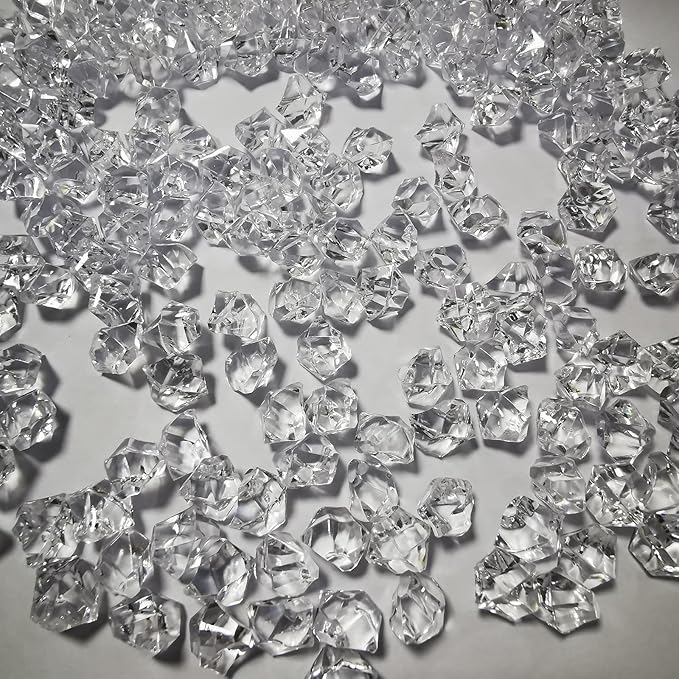 Fake Crushed Ice Cubes, Vase Fillers, 250 pcs 16*22 mm Fake crushed Ice Cubes Artificial Acrylic Crystal Rocks Diamonds for Vase Fillers, Party Favor, Wedding Decoration (0.86*0.62inch,Clear)