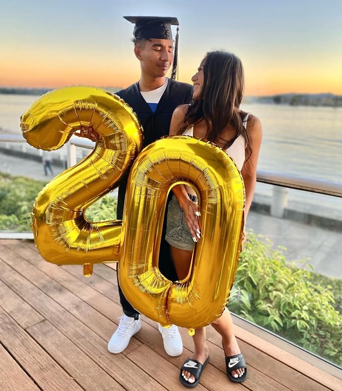 Gold 12 Balloon - Image 3
